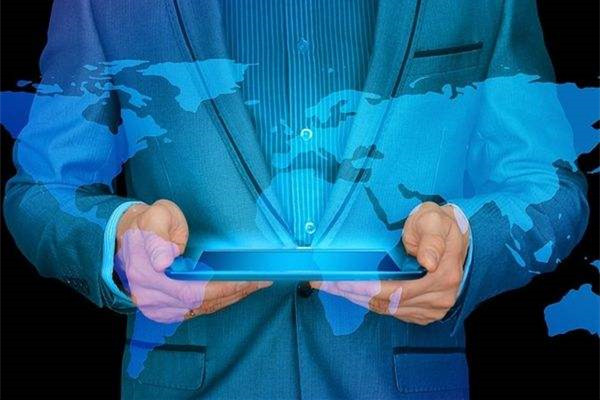 西海岸硬件、电商、小程序，企业微信要干票大的！